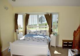 Driftwood Inn and Seaside Lodges