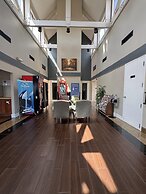 Rodeway Inn & Suites South of Fiesta Park