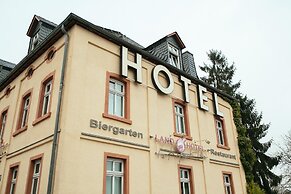 Landhotel Airport Inn