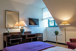 Zeller Hotel & Restaurant