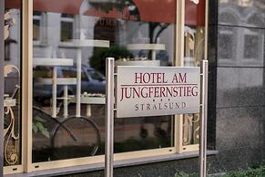 Hotel Am Jungfernstieg