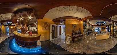 Hotel Astro