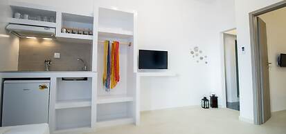 Colosseo Studios & Apartments