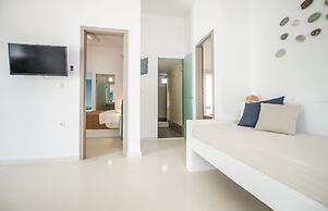 Colosseo Studios & Apartments