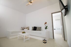 Colosseo Studios & Apartments