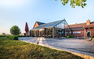Alcedo Hotel