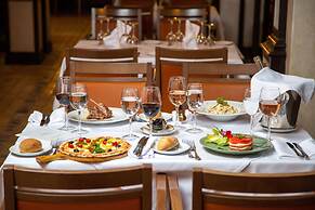 Rose Aqua Park Hotel