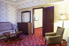 Golden Valley Hotel