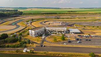 Hotel Motorsport Arena