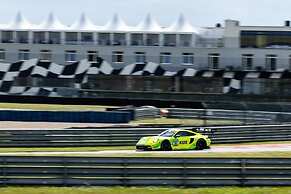 Hotel Motorsport Arena
