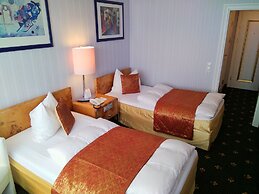 Alexa Hotel