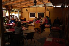 AKÁT Pension & Apartments