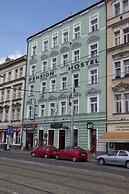 AKÁT Pension & Apartments