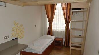 AKÁT Pension & Apartments