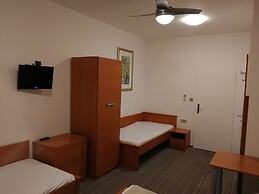 AKÁT Pension & Apartments