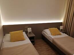 AKÁT Pension & Apartments