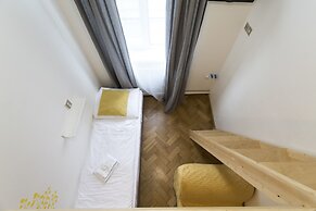 AKÁT Pension & Apartments