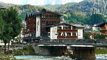 Hotel Isolabella Wellness