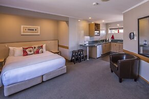 Amross Court Motor Lodge