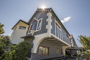 Amross Court Motor Lodge