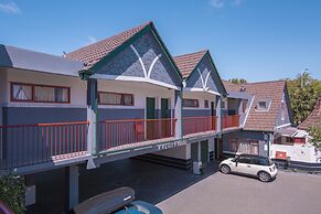 Amross Court Motor Lodge