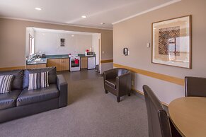 Amross Court Motor Lodge