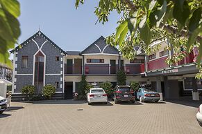 Amross Court Motor Lodge