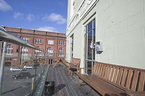 Hotel Waterloo & Backpackers