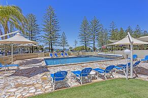 Southern Cross Beachfront Holiday Apartments