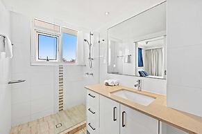Southern Cross Beachfront Holiday Apartments