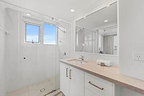 Southern Cross Beachfront Holiday Apartments