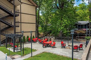 Brookside Lodge