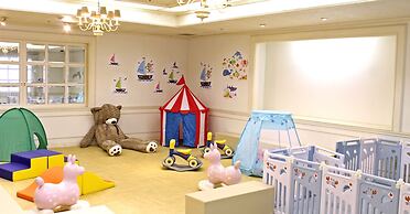 Irago Resort & Convention Hotel