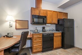 Candlewood Suites Burlington South by IHG