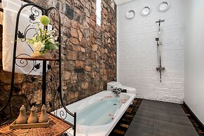 Petit Villa Boutique & Spa