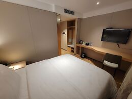 Baiyun City Hotel