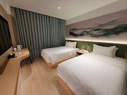 Baiyun City Hotel