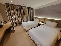 Baiyun City Hotel