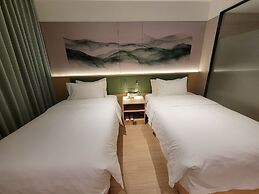 Baiyun City Hotel