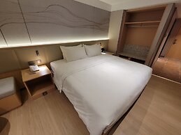 Baiyun City Hotel