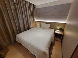 Baiyun City Hotel