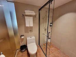 Baiyun City Hotel