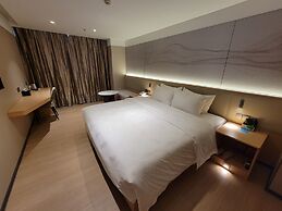 Baiyun City Hotel