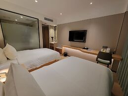 Baiyun City Hotel