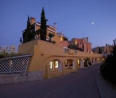 Agave Apartments