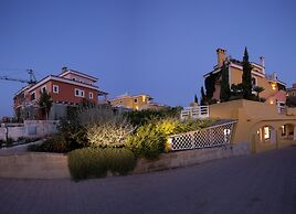 Agave Apartments
