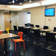 Single inn kaohsiung Lisen Hostel