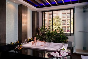 Novotel Phuket Vintage Park