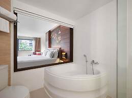 Novotel Phuket Vintage Park