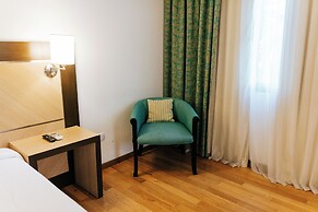 Hotel Plaza Central Canning